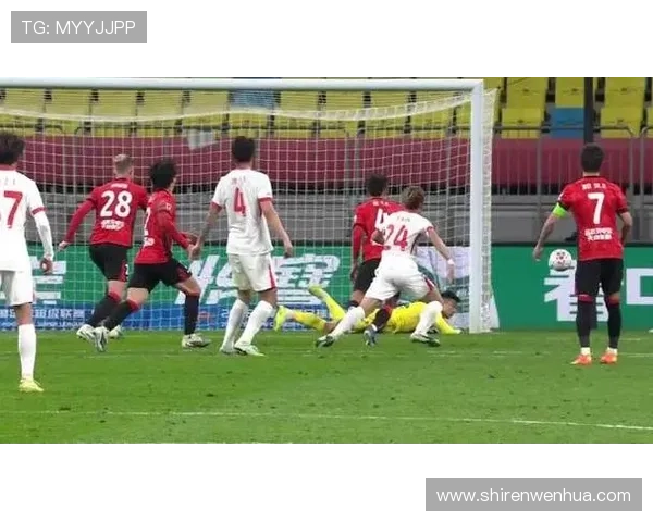 罗慕洛神仙角球破荒全网狂赞夜